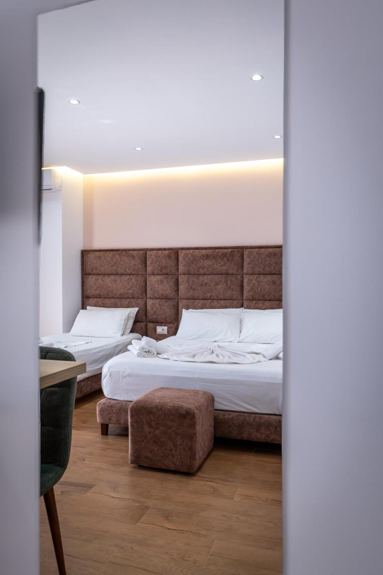 Erioni Hotel Sarande Exterior photo