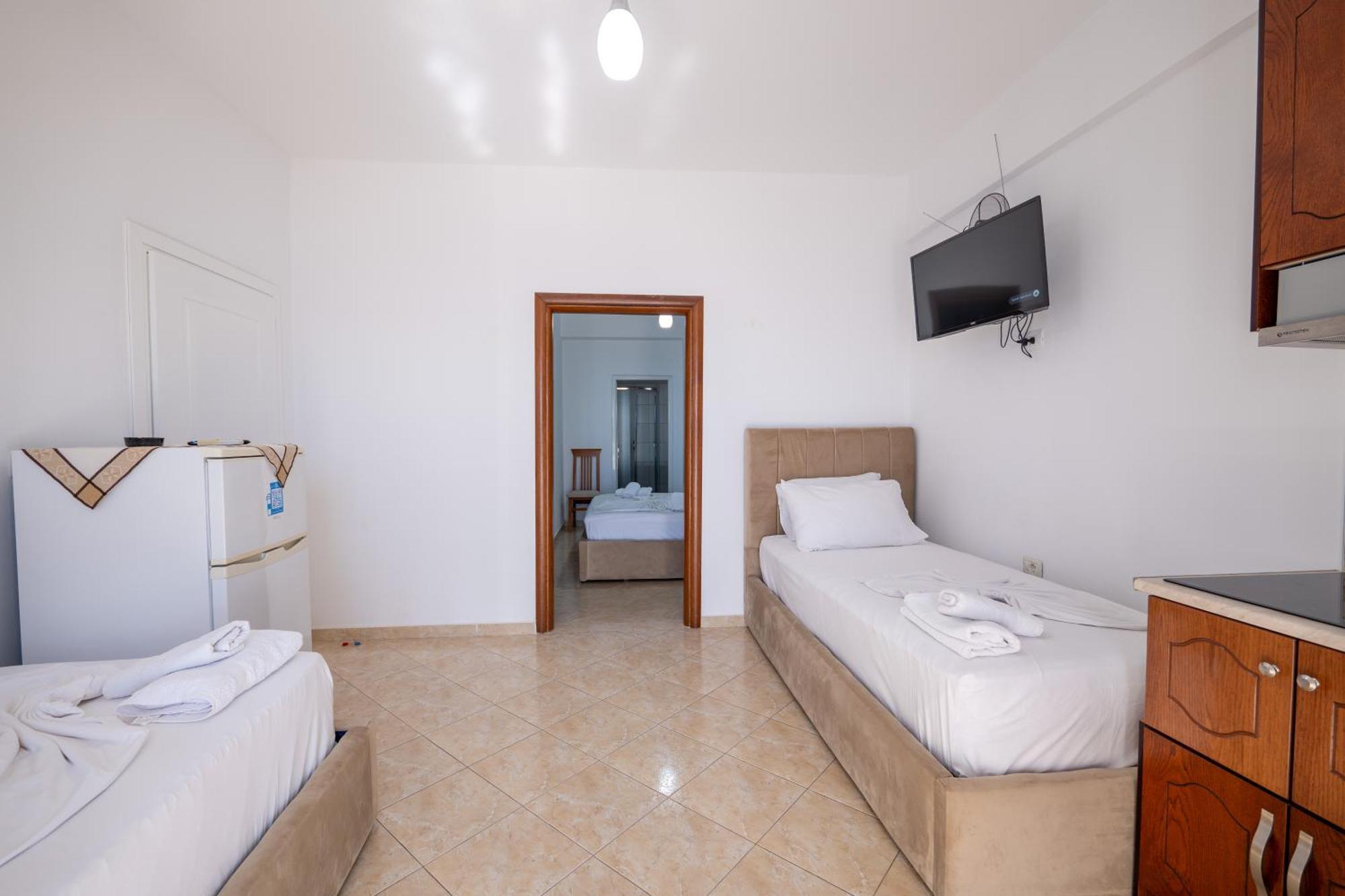 Erioni Hotel Sarande Exterior photo